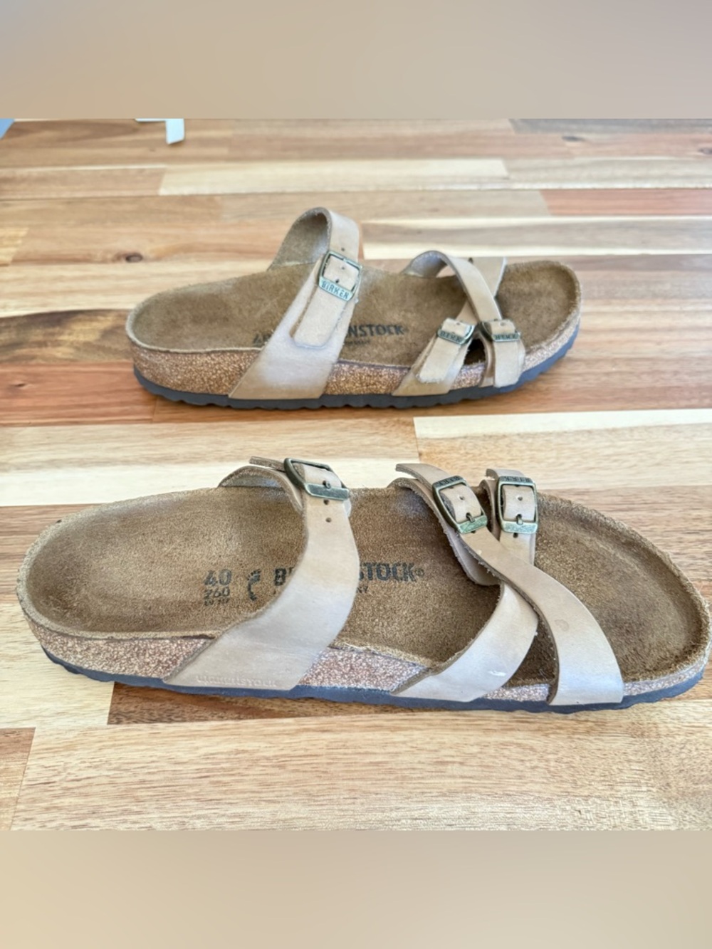 Birkenstock Women's Tan Triple-Strap Sandal with Buckles Size 9 (40) - Picture 3 of 14